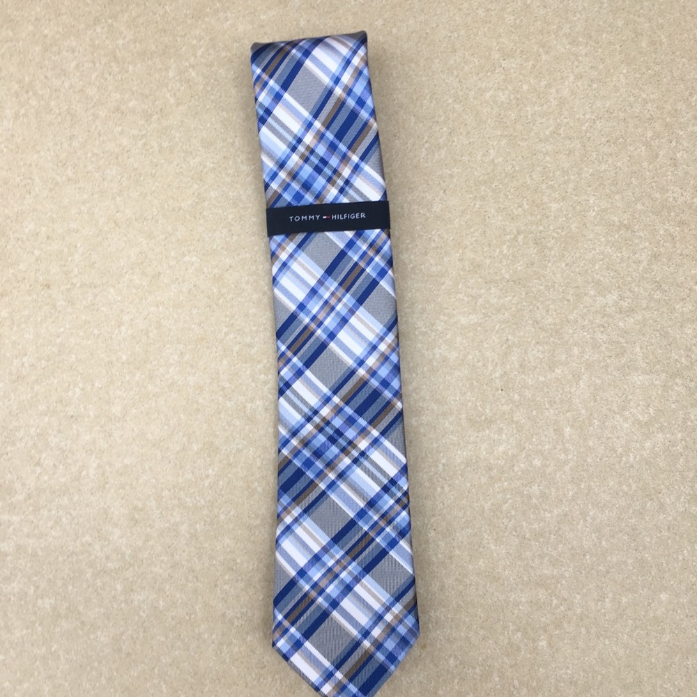 New with tags Tommy Hilfiger 100% Silk Tie